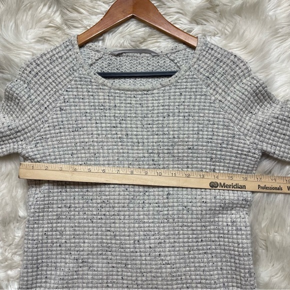 Athleta Cashmere Lodge Gray Waffle Knit Speckled Sweater - Picture 6 of 7